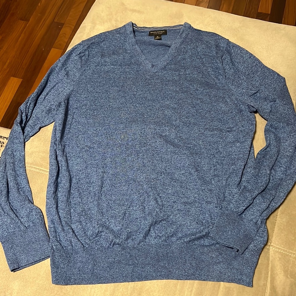 🍌 Banana Republic sweater